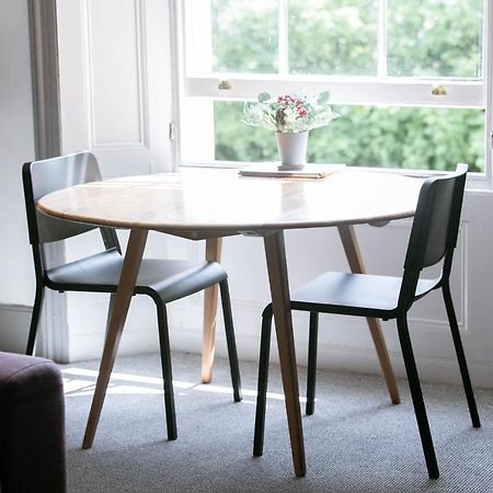 Peaceful Central Apartment with Parking Exeter Exterior photo