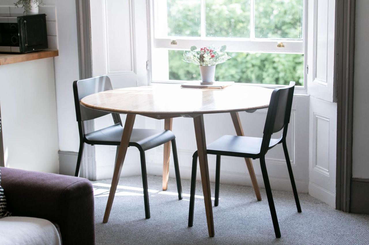 Peaceful Central Apartment with Parking Exeter Exterior photo